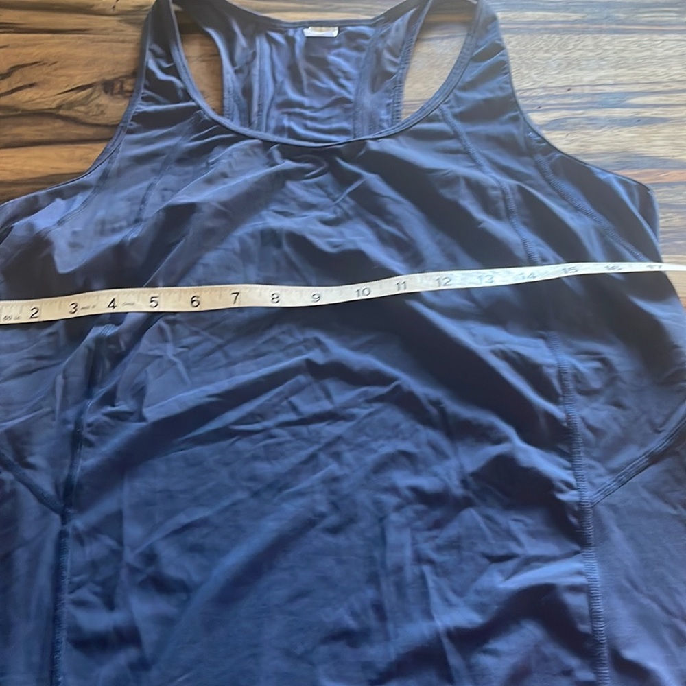 GAP Fit Tank Top - Picture 8 of 8